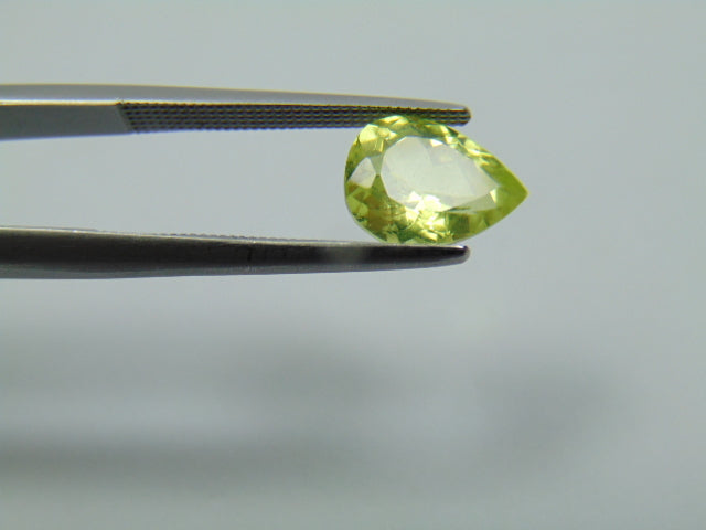 2.05ct Chrysolite 9x7mm