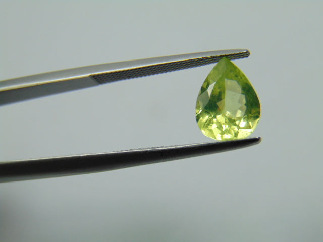 2.05ct Chrysolite 9x7mm