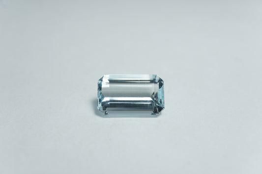 3.70ct Aquamarine 12x8mm