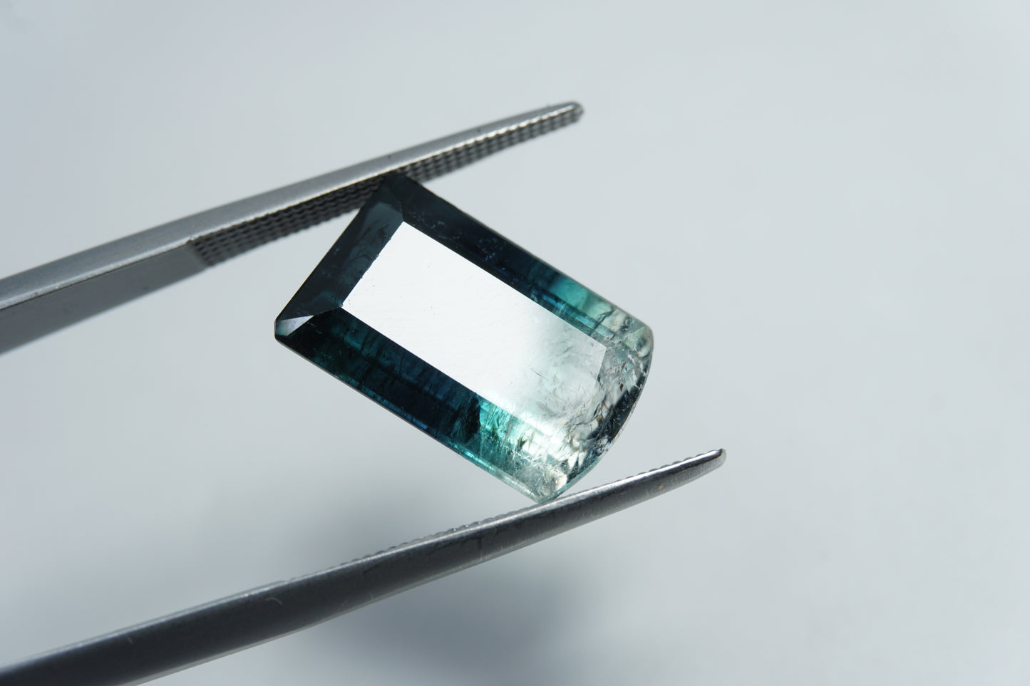 8.60ct Tourmaline bicolor 14x9mm