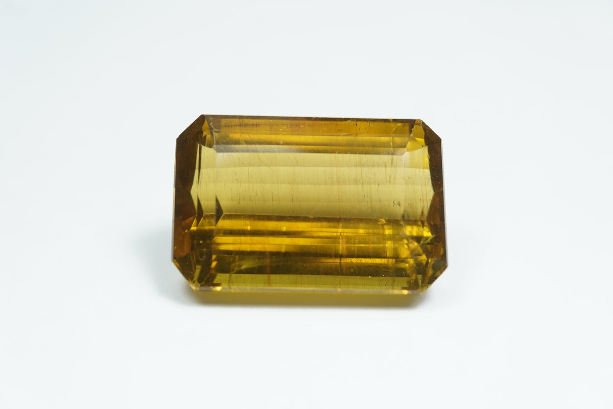 35.24ct Apatite 22x15mm