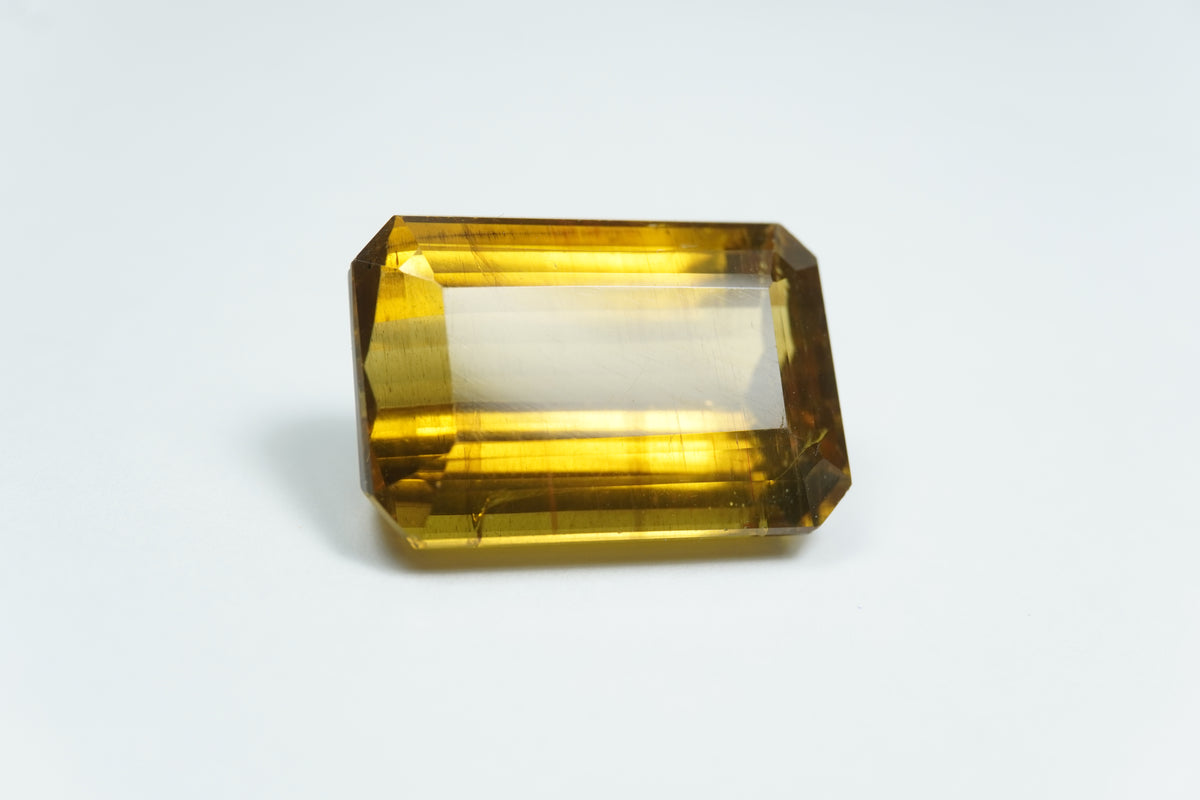35.24ct Apatite 22x15mm