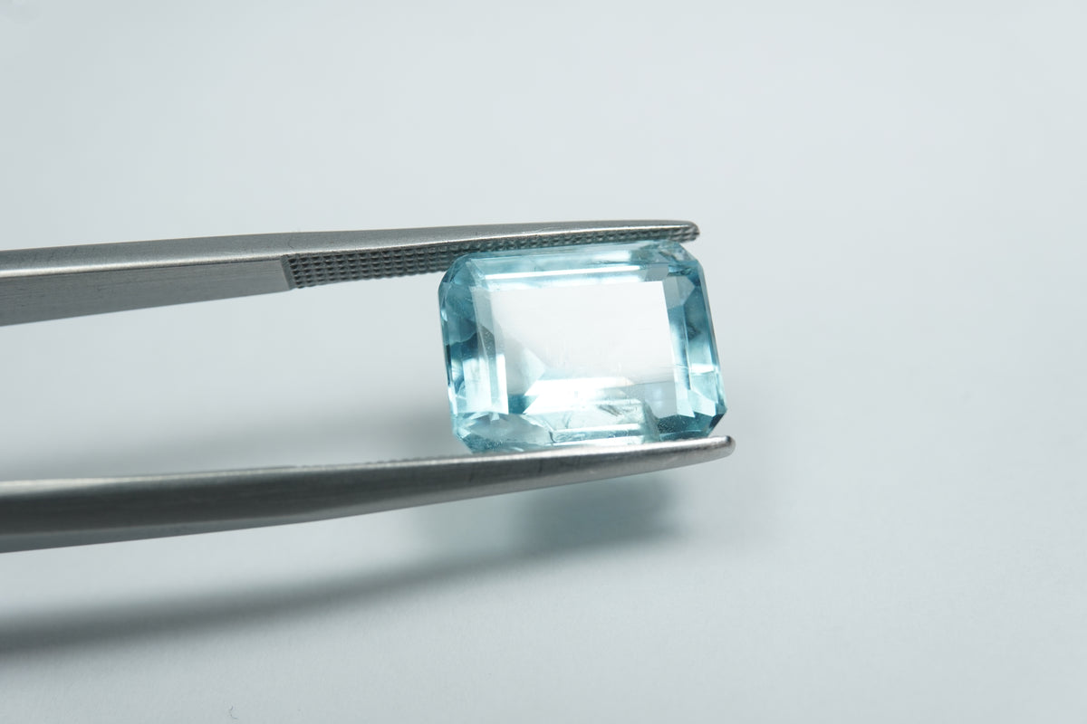 5.93ct Aquamarine 12x9.5mm