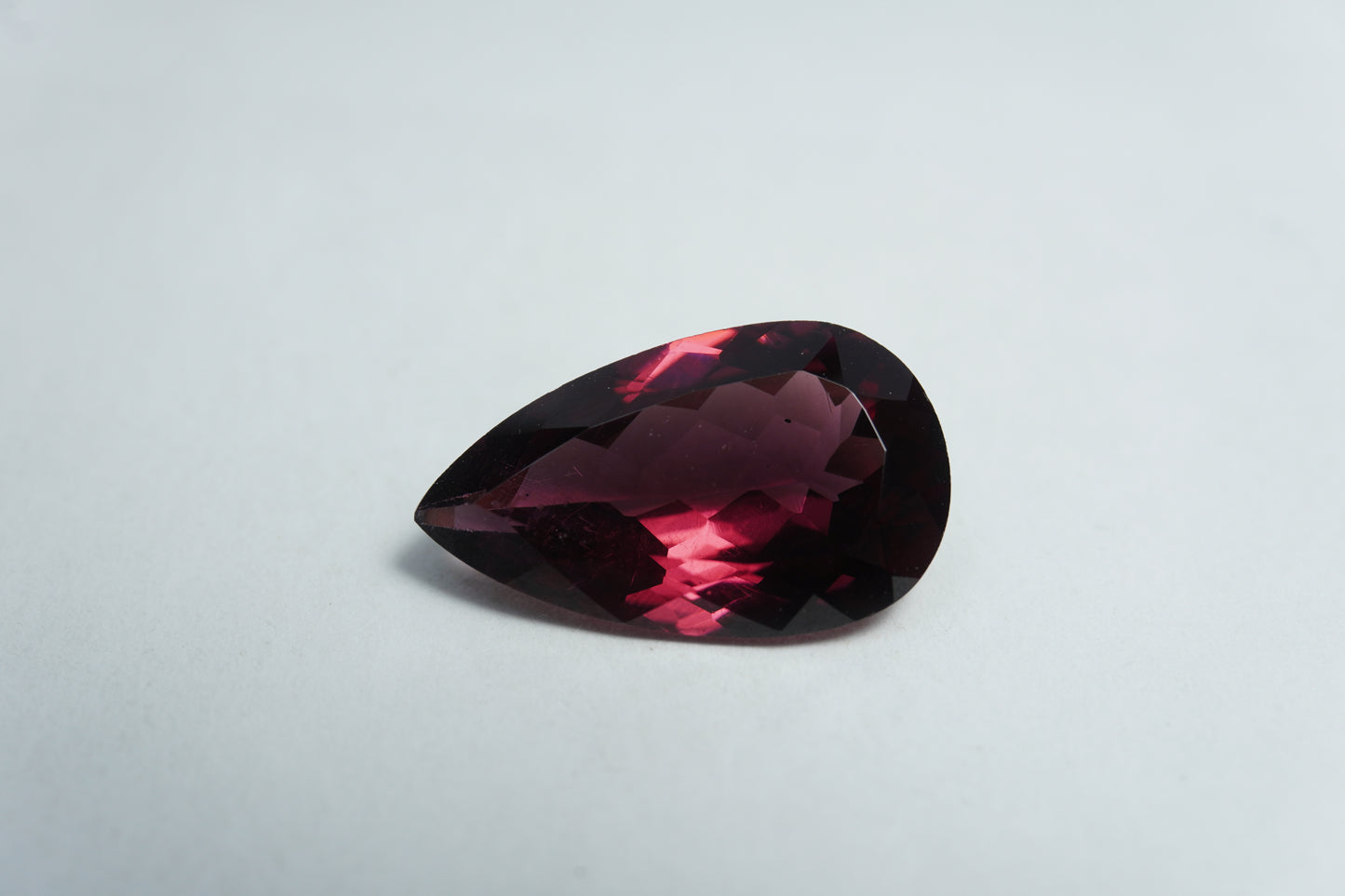 6.50ct Rhodolite 17x10mm