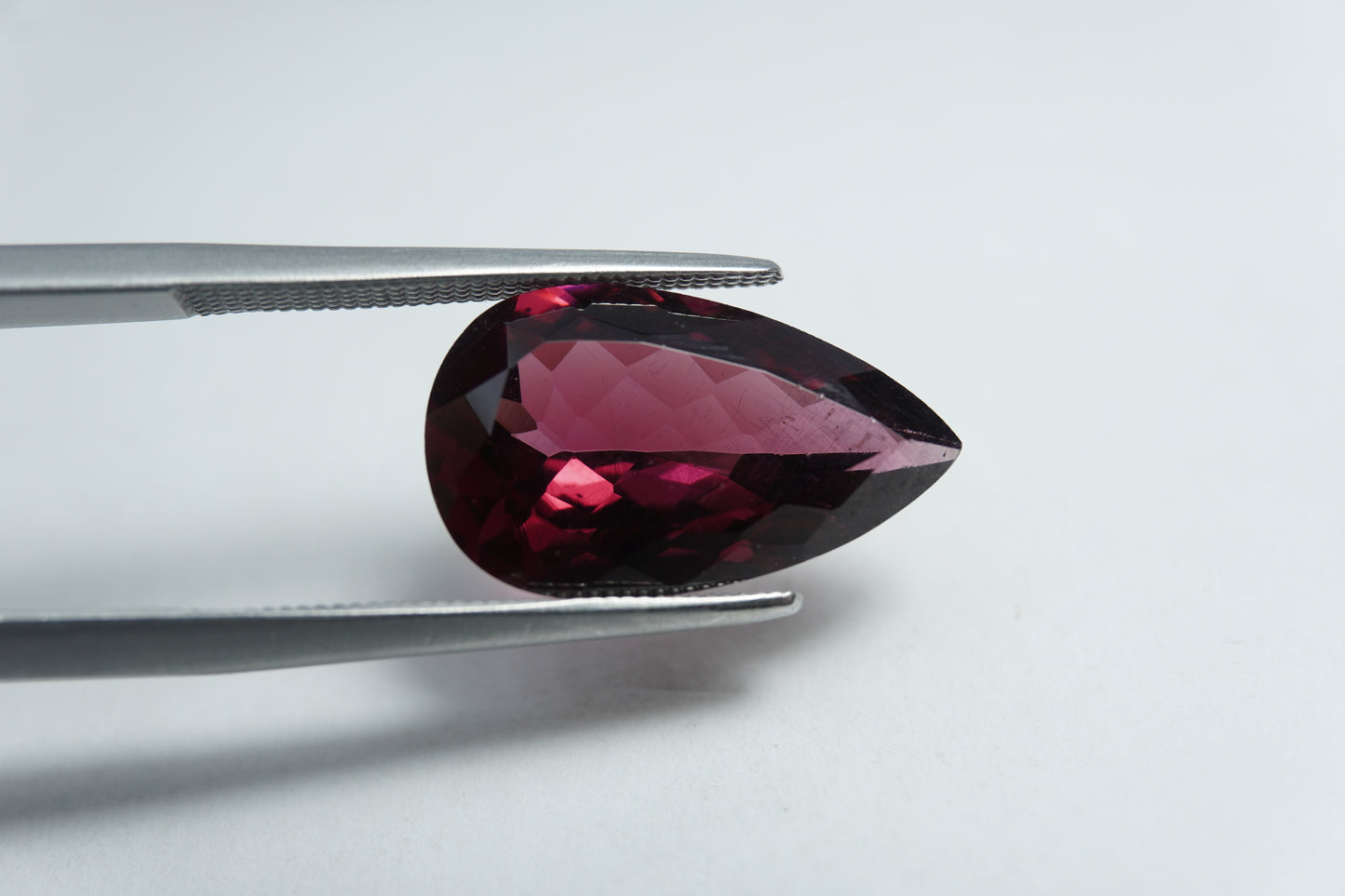 6.50ct Rhodolite 17x10mm