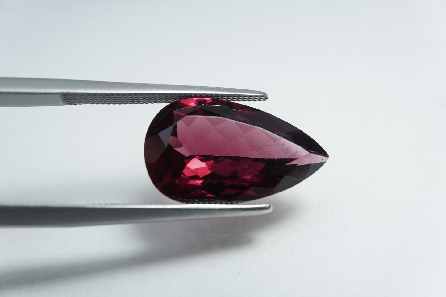 6.50ct Rhodolite 17x10mm