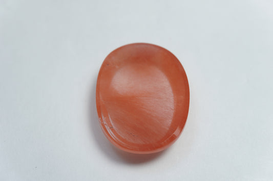 16.70ct Quartz with inclusion 21x15mm