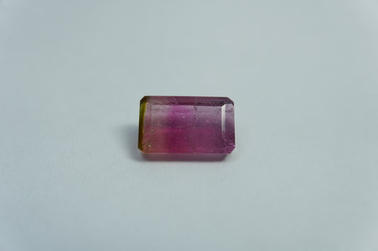 2.80ct Tourmaline bicolor 10x6mm