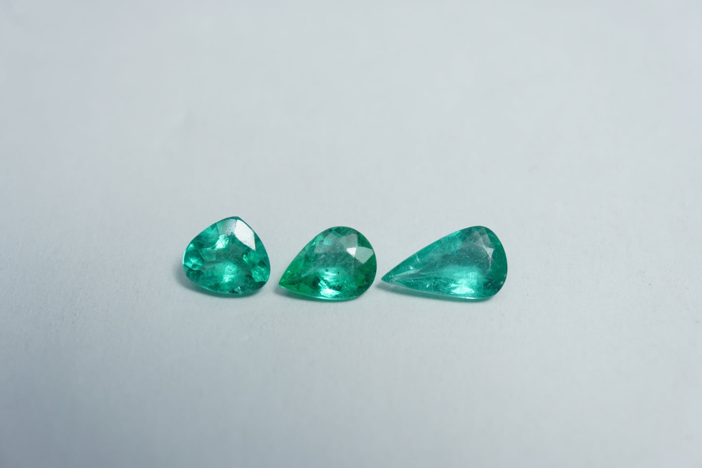 1.15ct Emerald 8x4.5mm / 6x5mm / 5mm