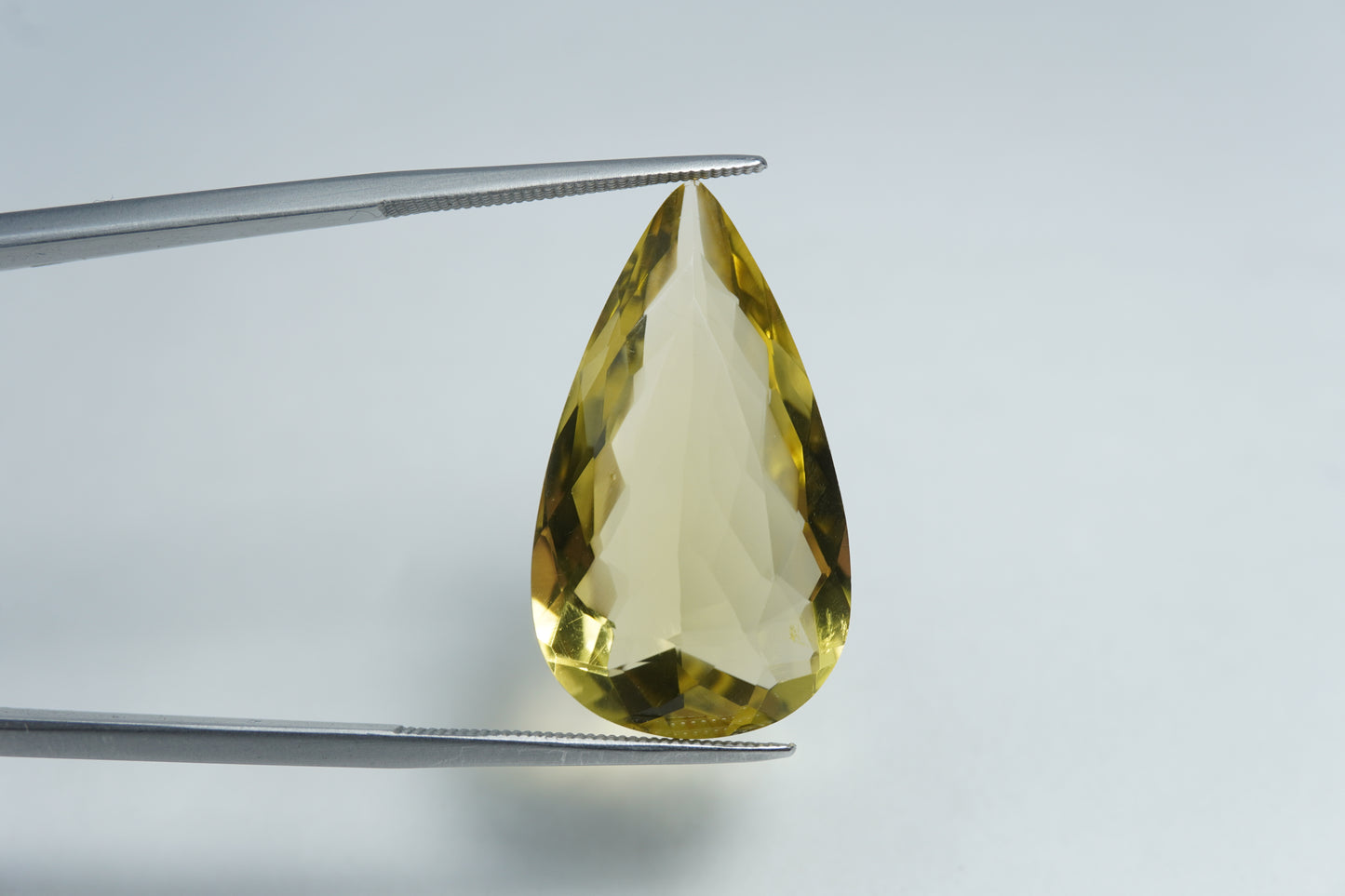 17.15ct Green gold 30x15mm