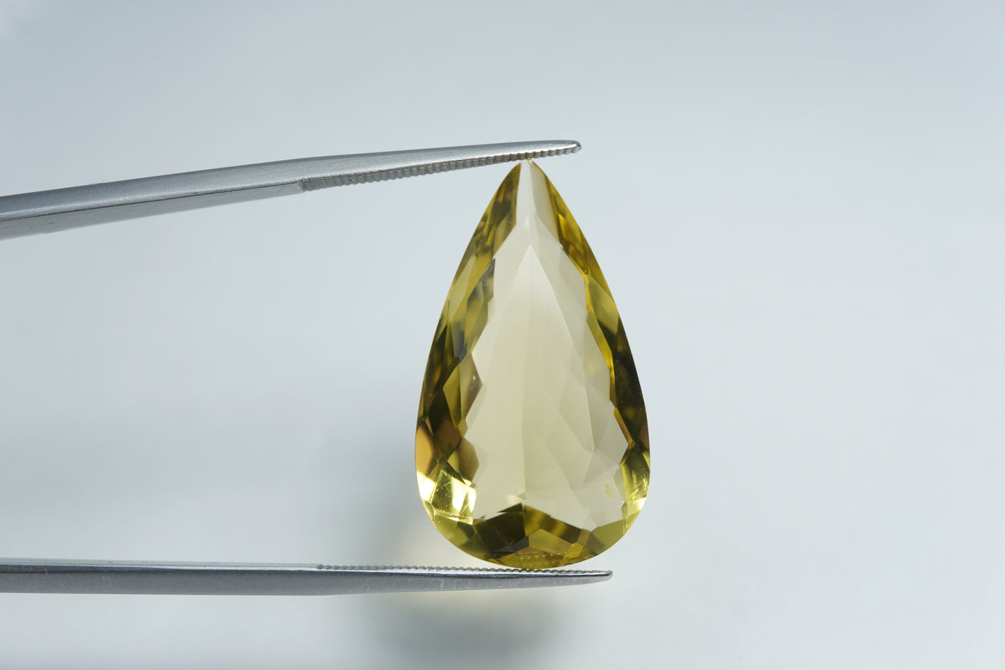 17.15ct Green gold 30x15mm