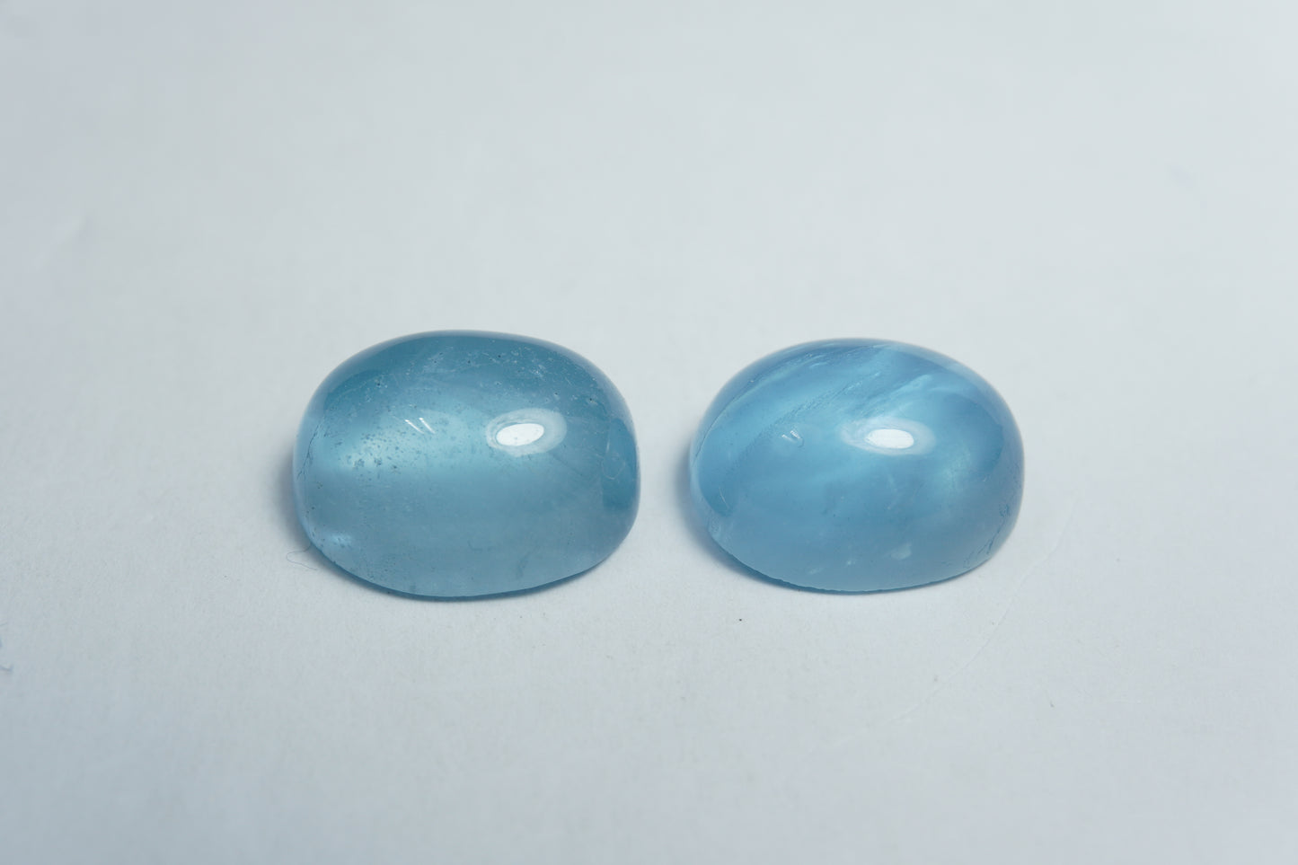 22.20ct Aquamarine cabochon 15x11mm