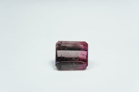 5.64ct Tourmaline bicolor 10.5x9mm
