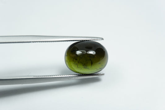 5.38ct Tourmaline cabochon 11x9mm