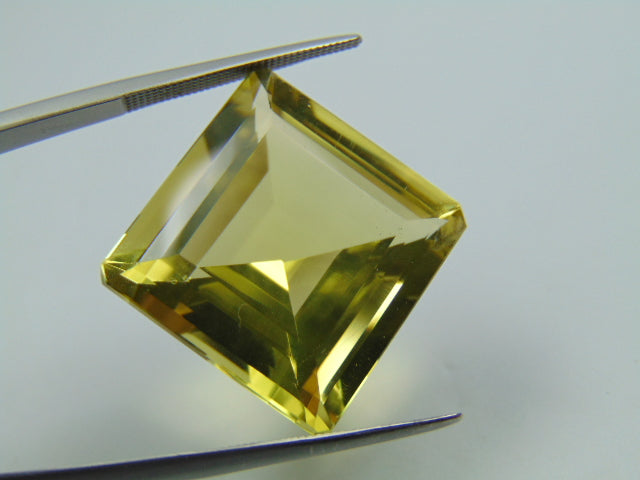 29.40ct Green Gold 20x19mm