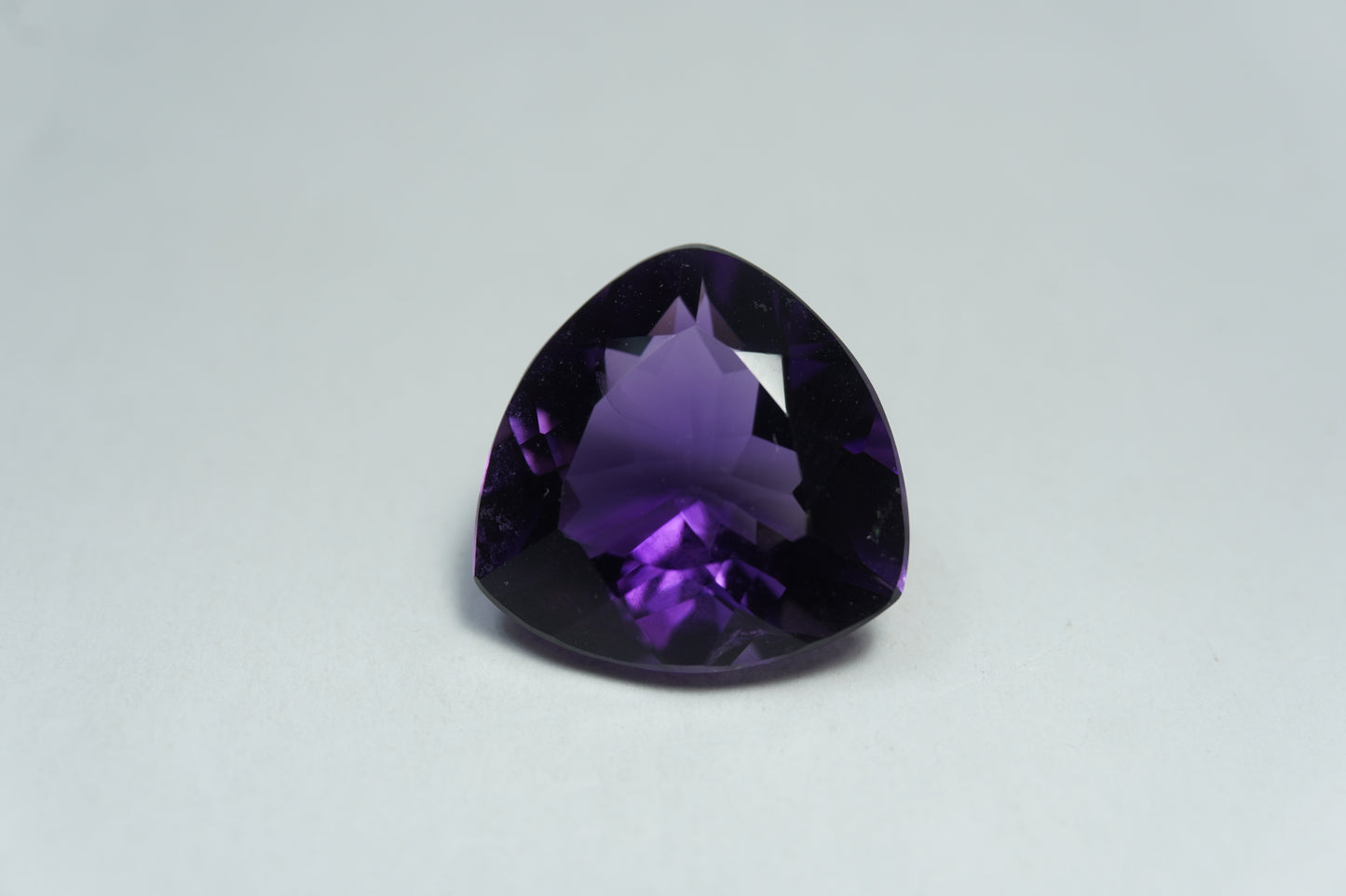 7.90ct Amethyst 14mm