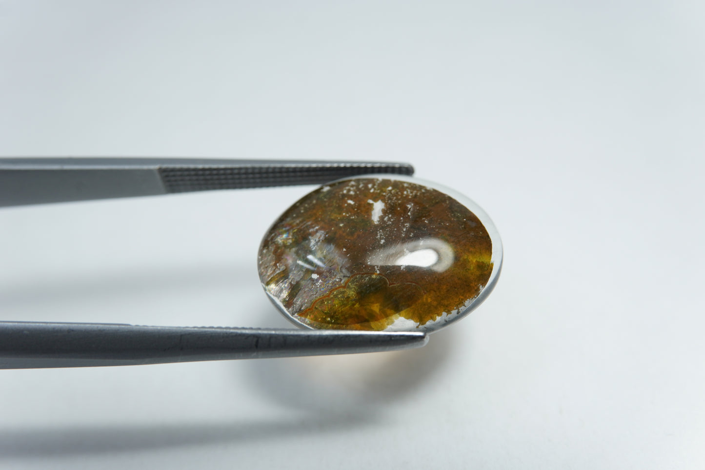 6.15ct Quartz with inclusion 17x13mm