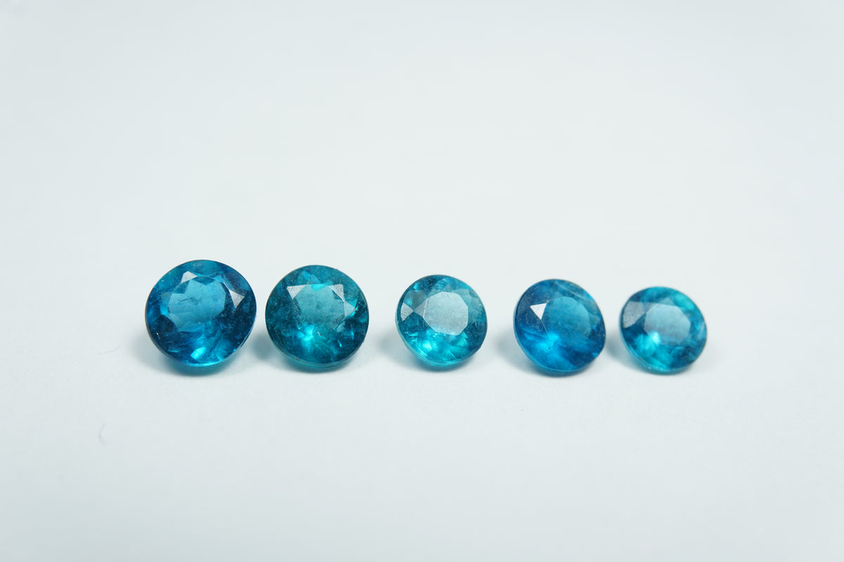 3.06ct Apatites 5mm to 5.5mm