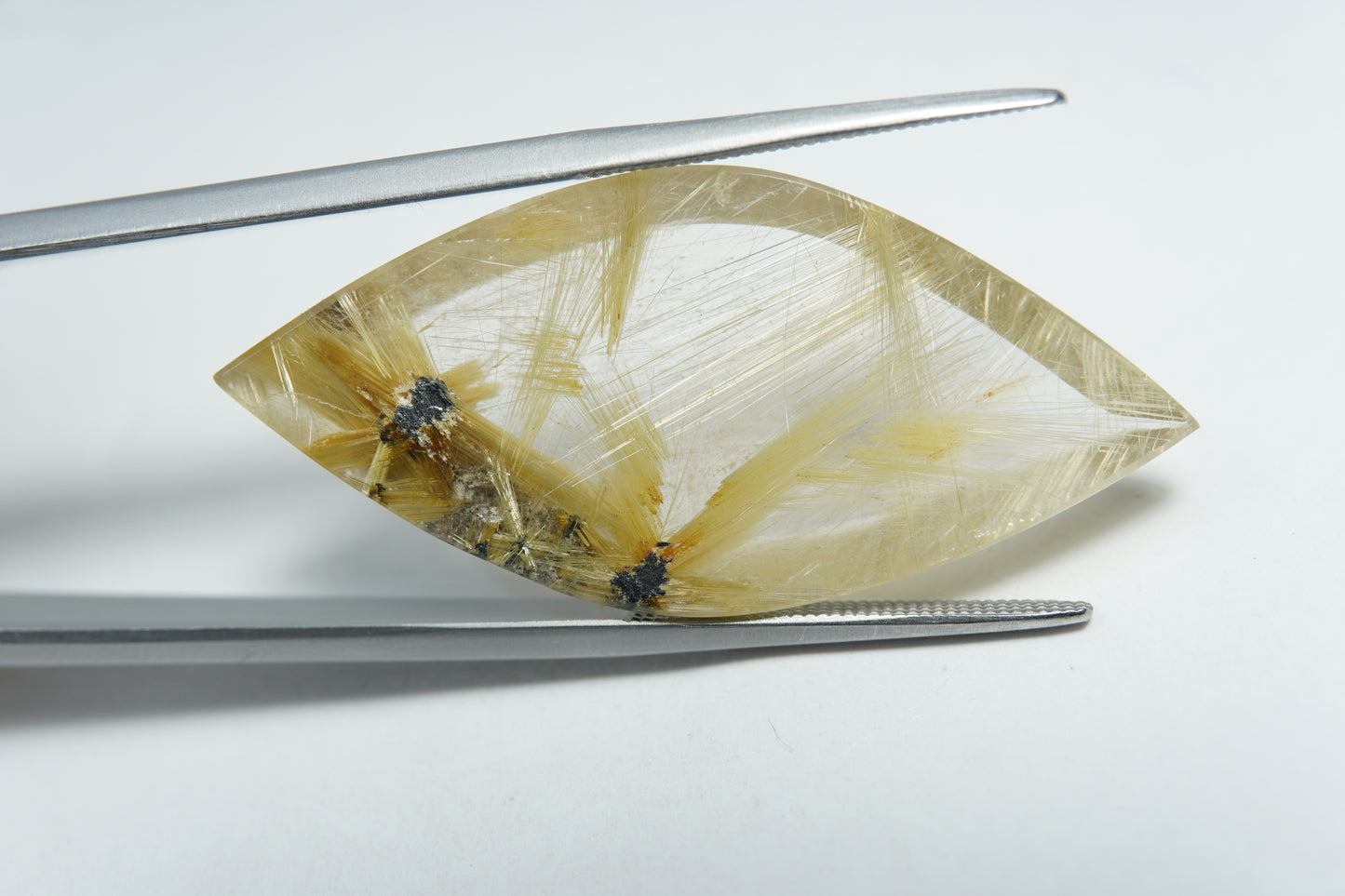 23.80ct Rutile 39x18mm