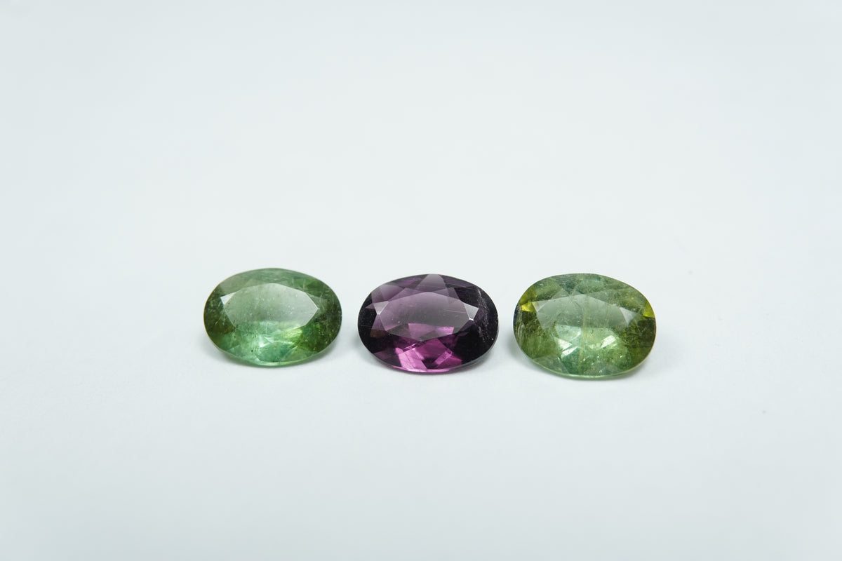 2.74ct Tourmalines mix 7.5x5.5mm