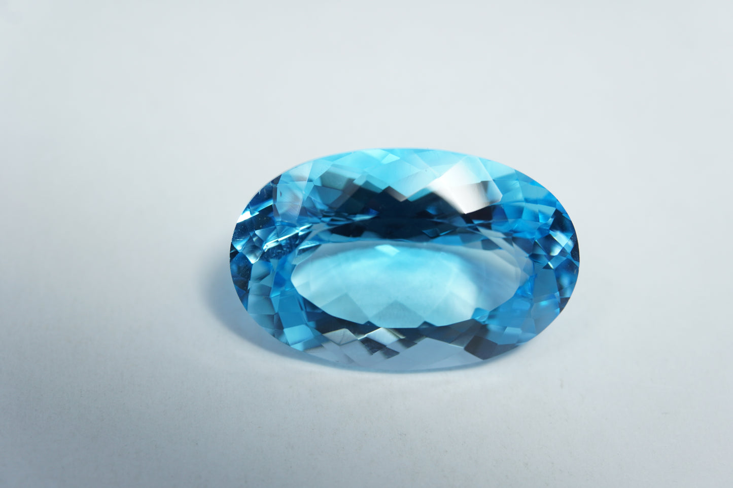 27.70ct Topaz 23x15mm