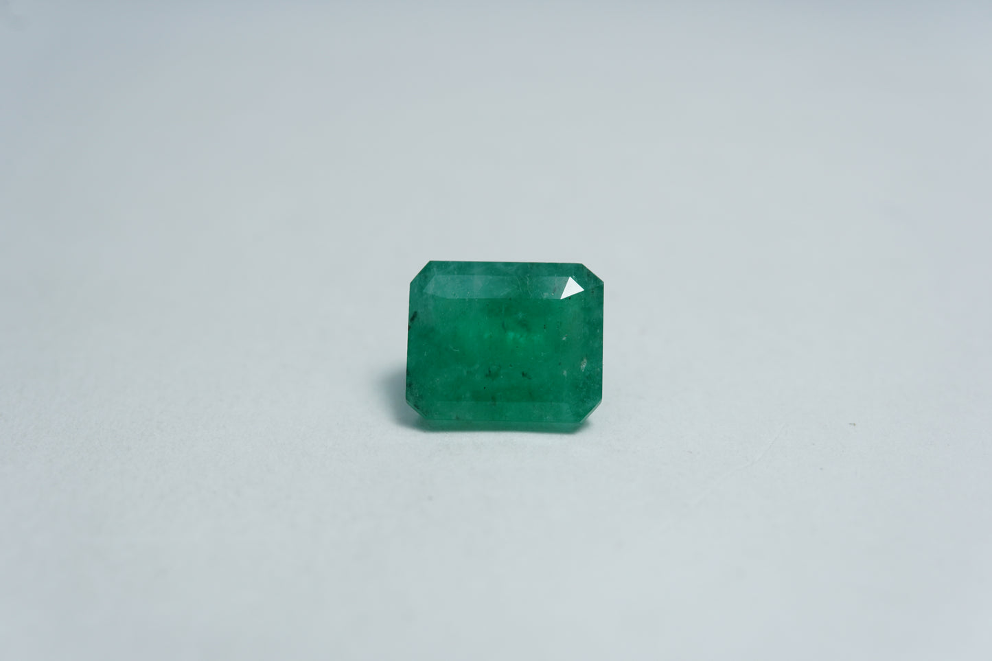 3.05ct Emerald 9x8mm