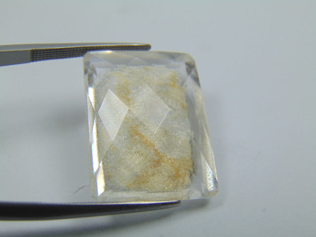 26.60ct Quartz Inclusion 23x17mm