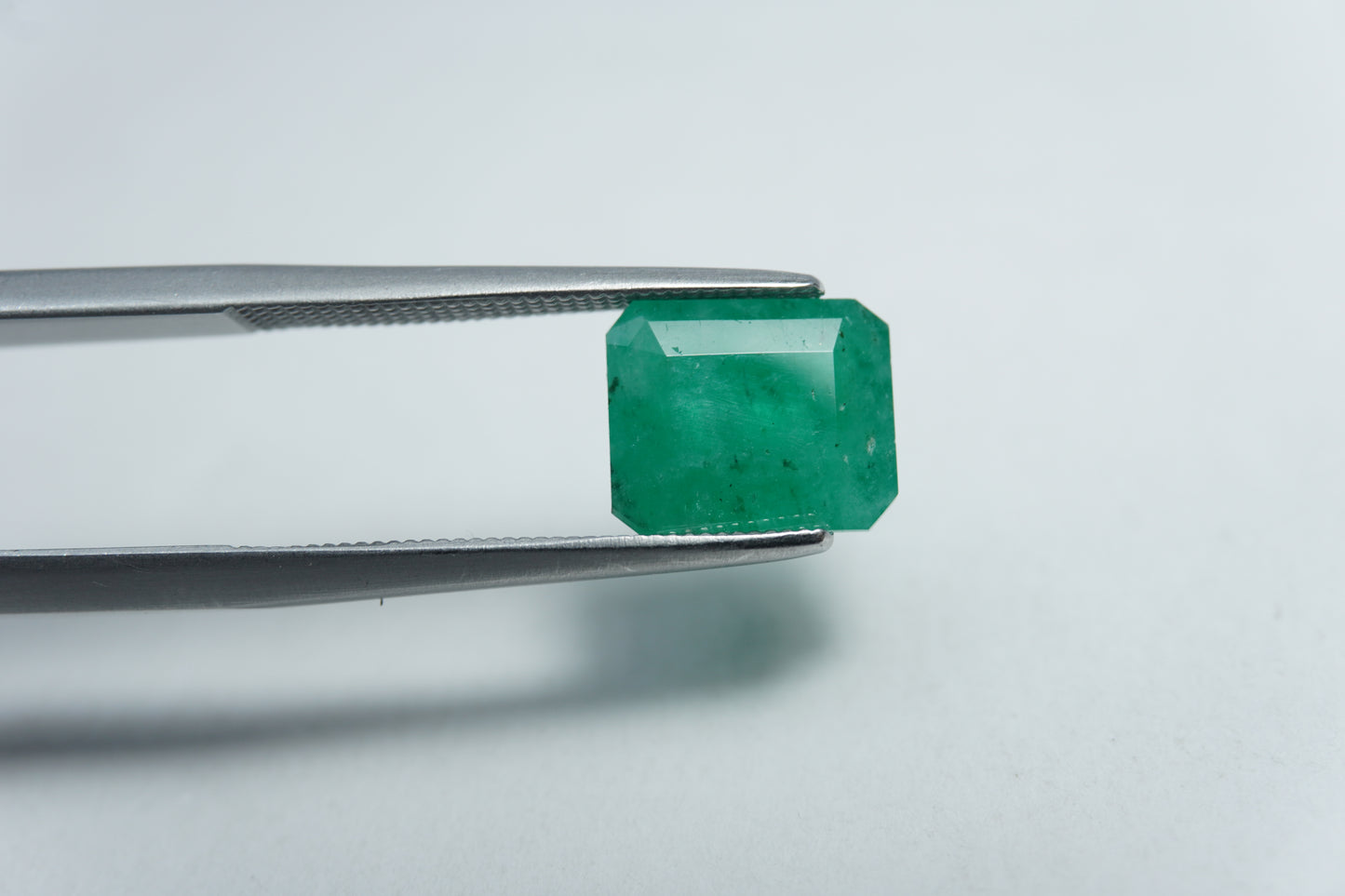 3.05ct Emerald 9x8mm