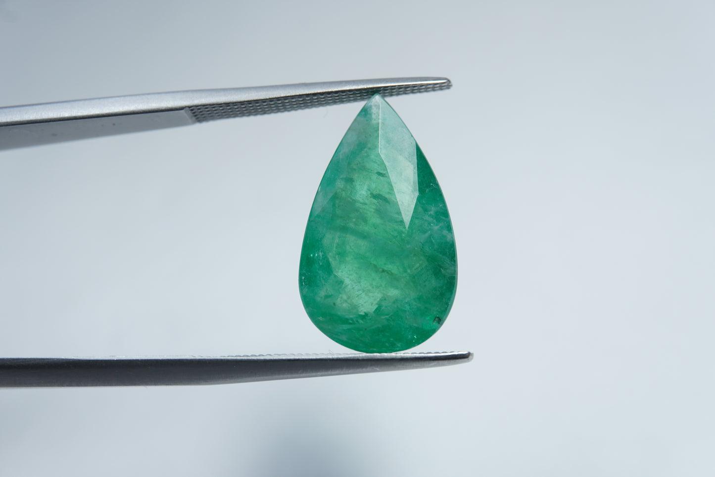 5.85ct Emerald 18x11mm