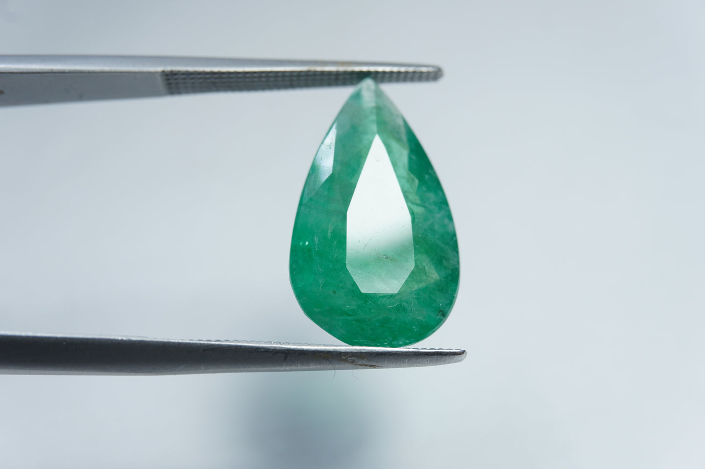 5.85ct Emerald 18x11mm