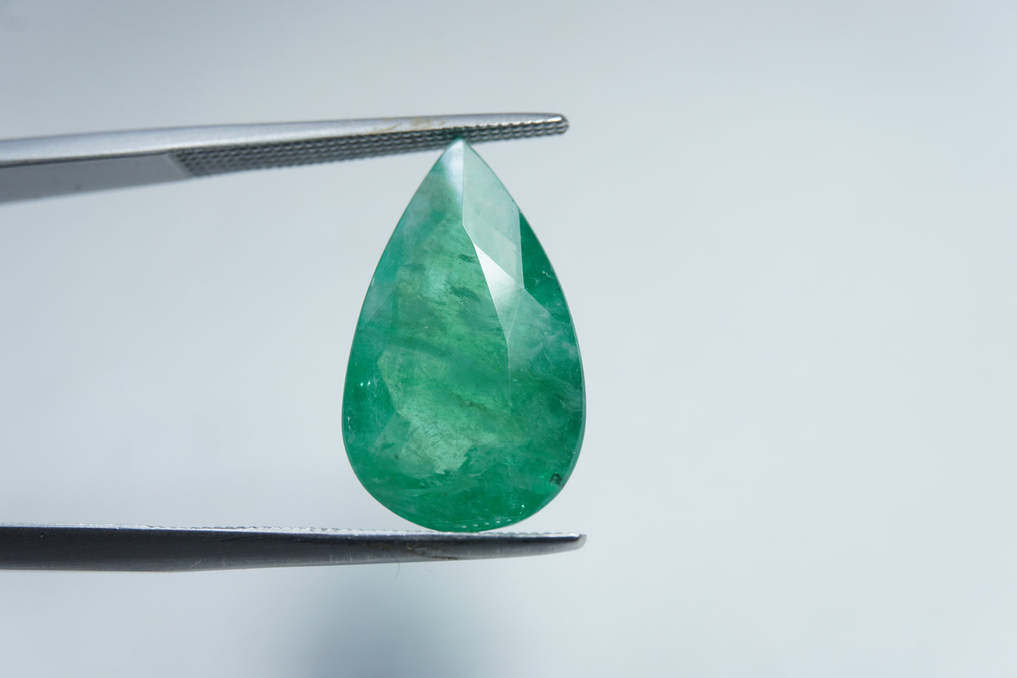 5.85ct Emerald 18x11mm