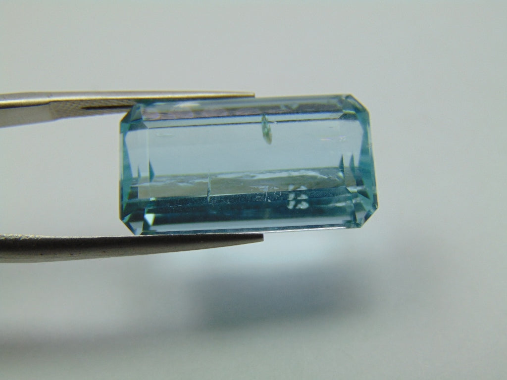 18.30ct Aquamarine 22x12mm