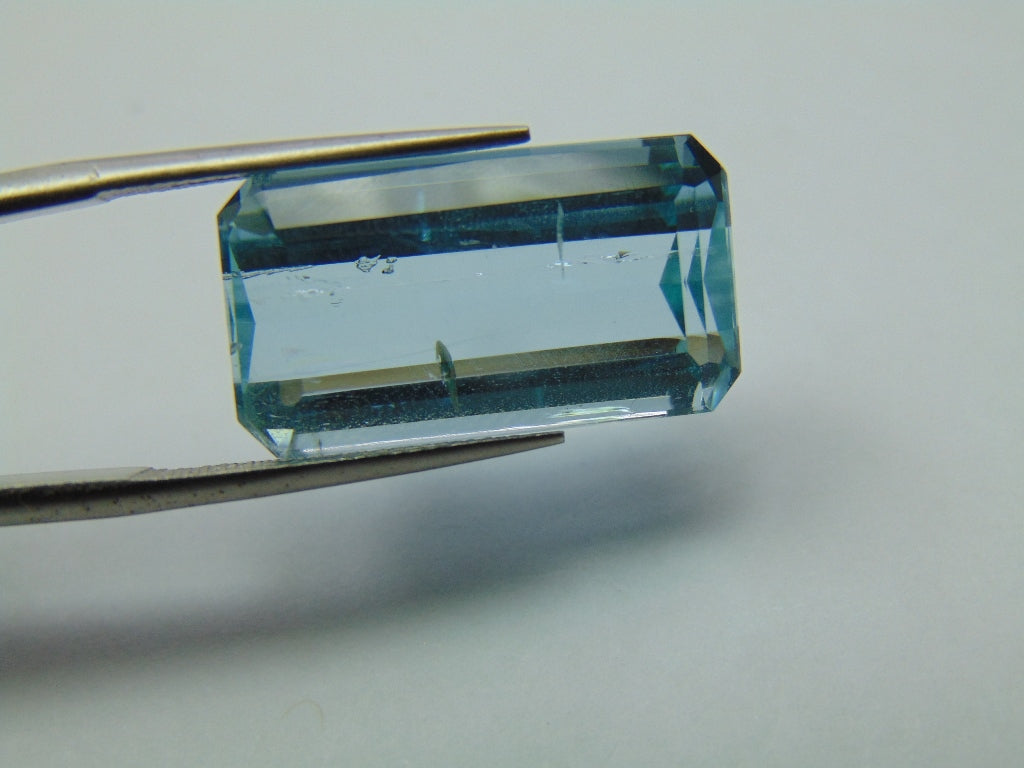 18.30ct Aquamarine 22x12mm