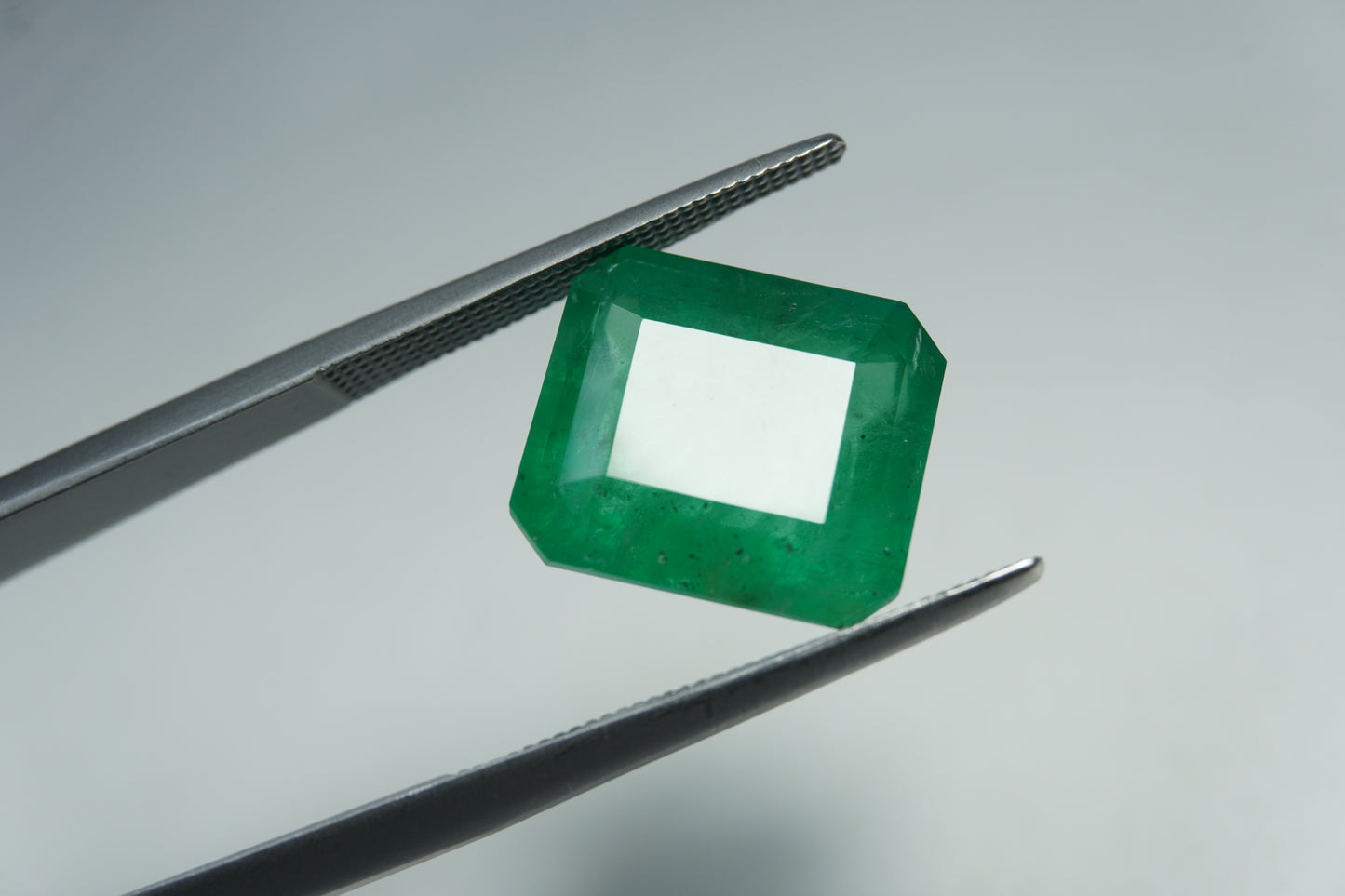 7.43ct Emerald 12x11mm