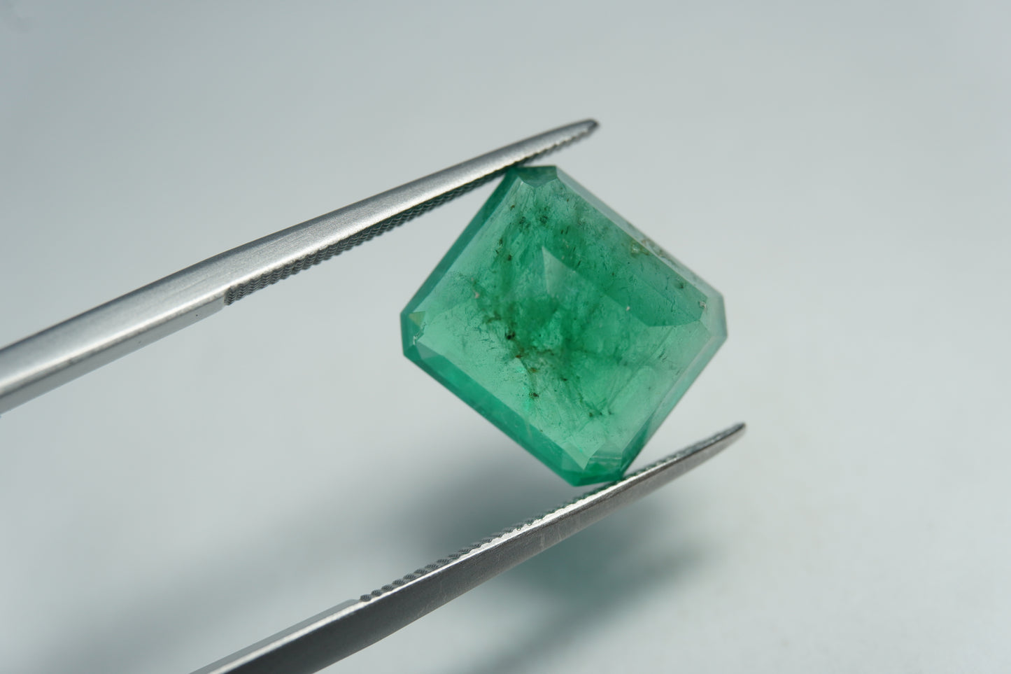 7.43ct Emerald 12x11mm