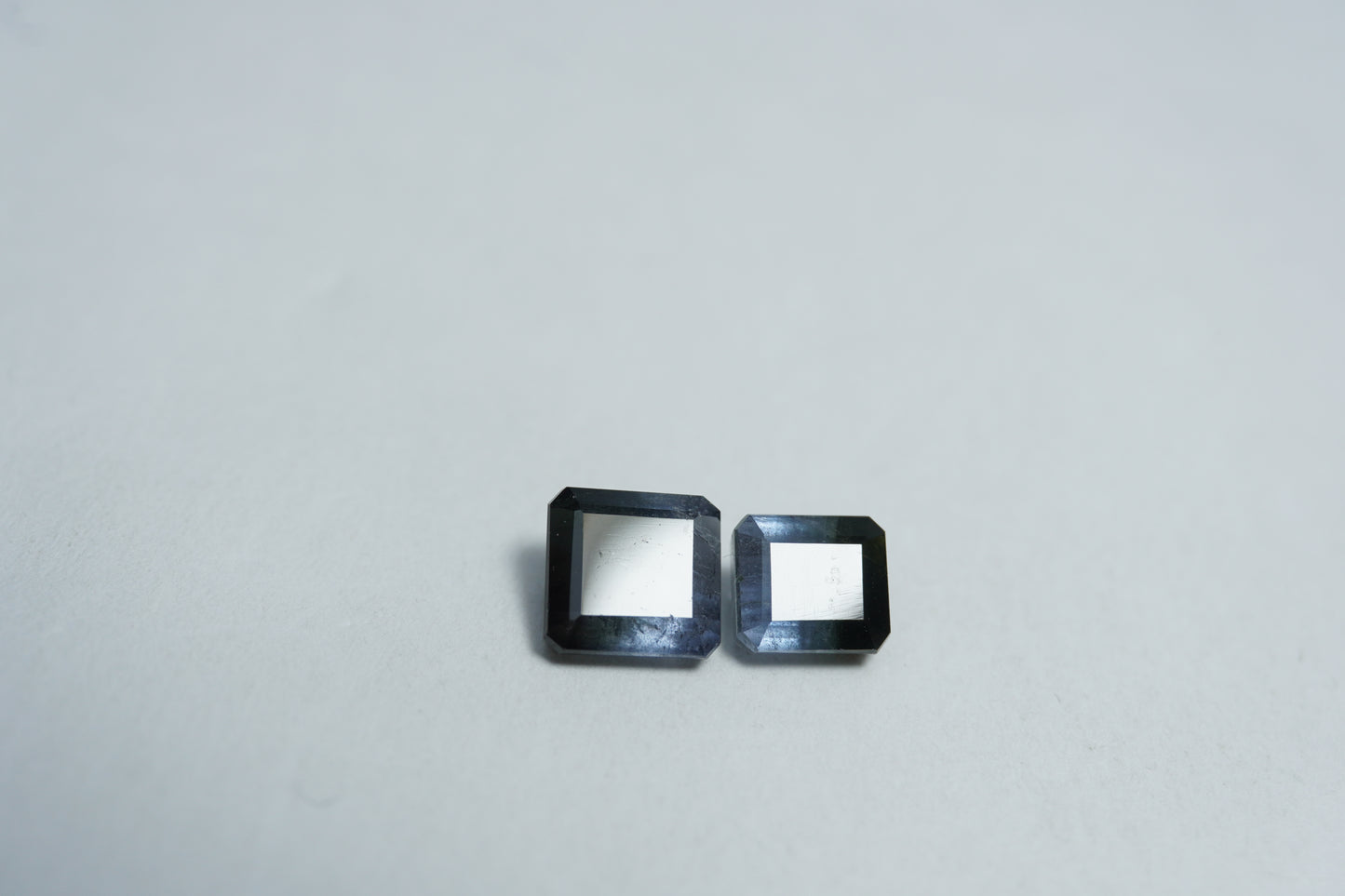 2.65ct Tourmaline bicolor 6x5mm / 6mm