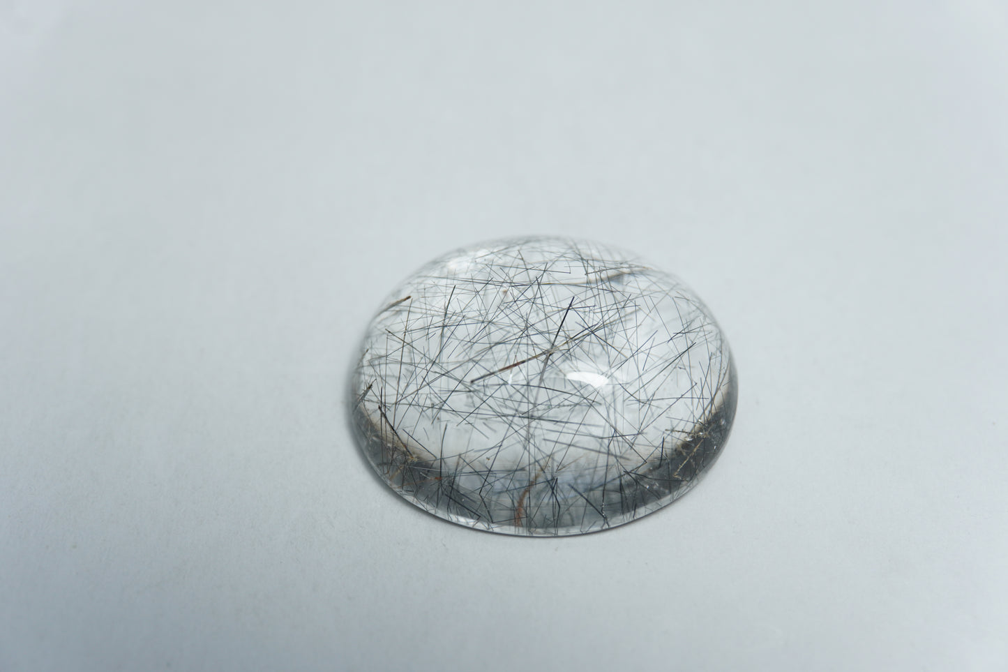 20.50ct Quartz with inclusion cabochon 21x18mm