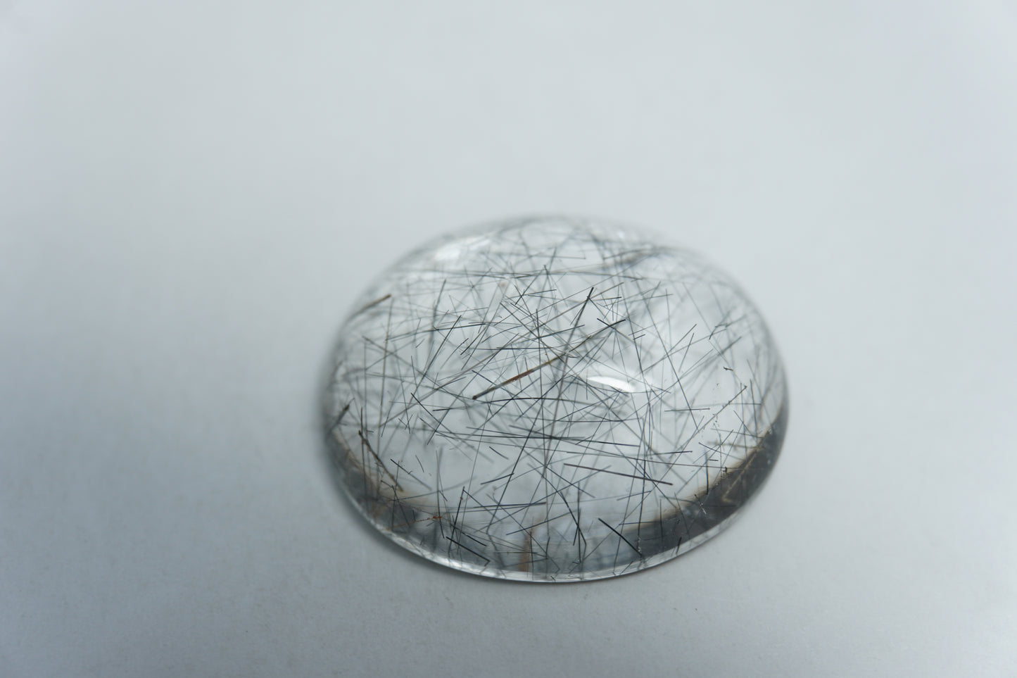 20.50ct Quartz with inclusion cabochon 21x18mm