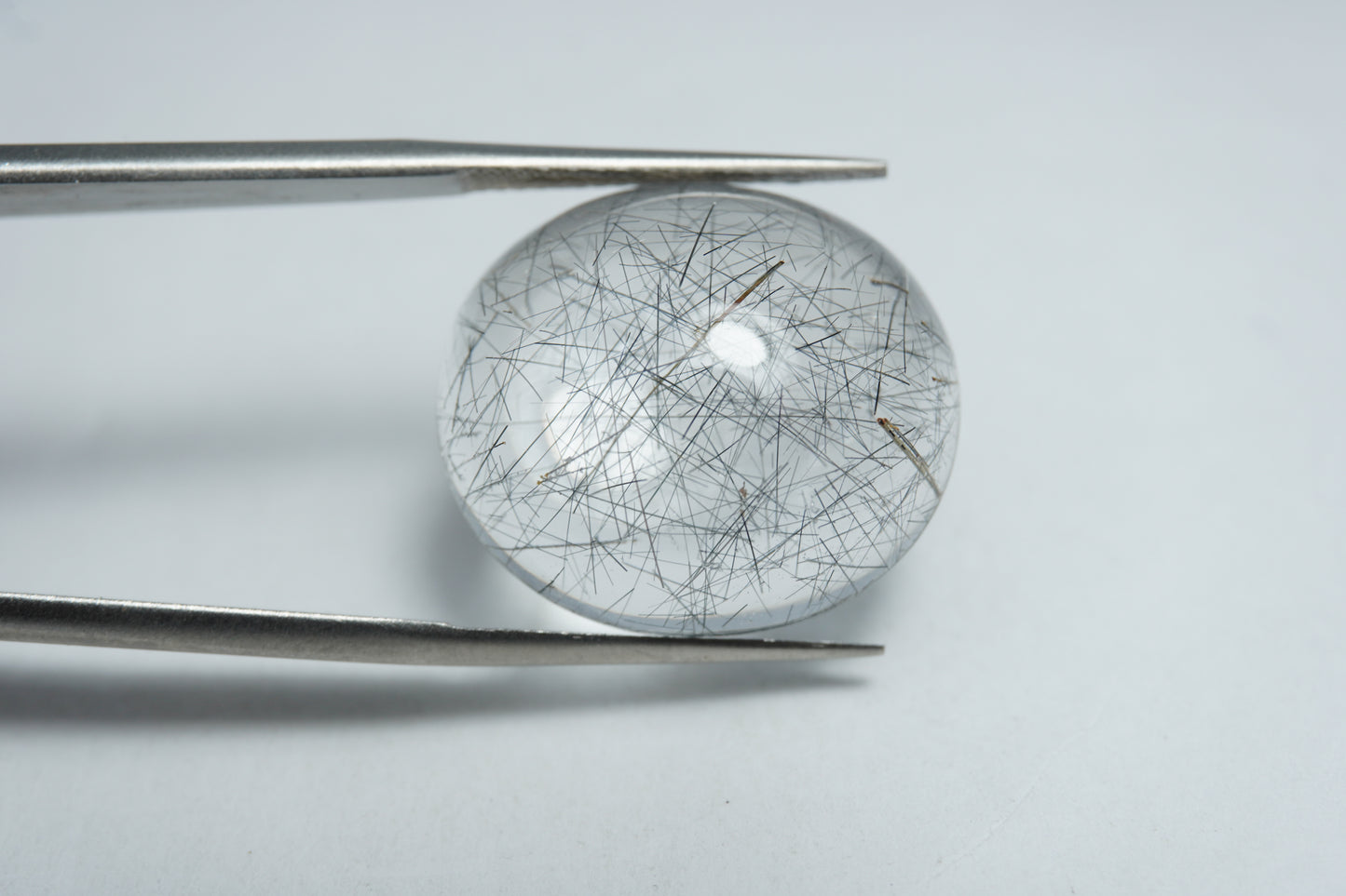 20.50ct Quartz with inclusion cabochon 21x18mm