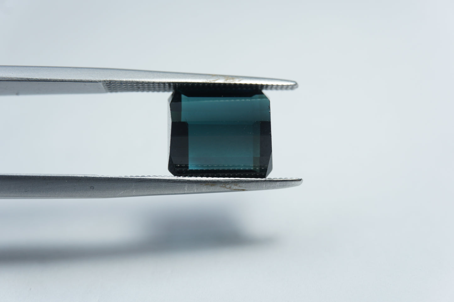 4.55ct Tourmaline blue 10x8.5mm
