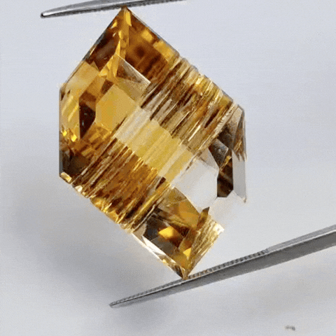 41.40ct Citrine Bicolor 24x9mm