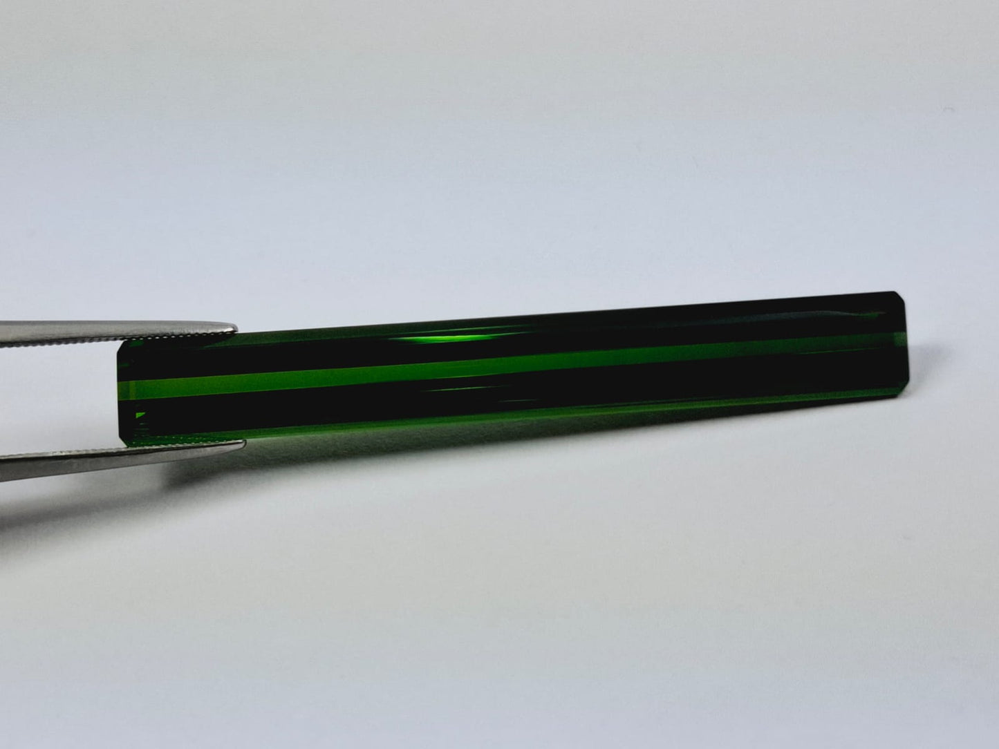 15.40ct Tourmaline 51x7mm