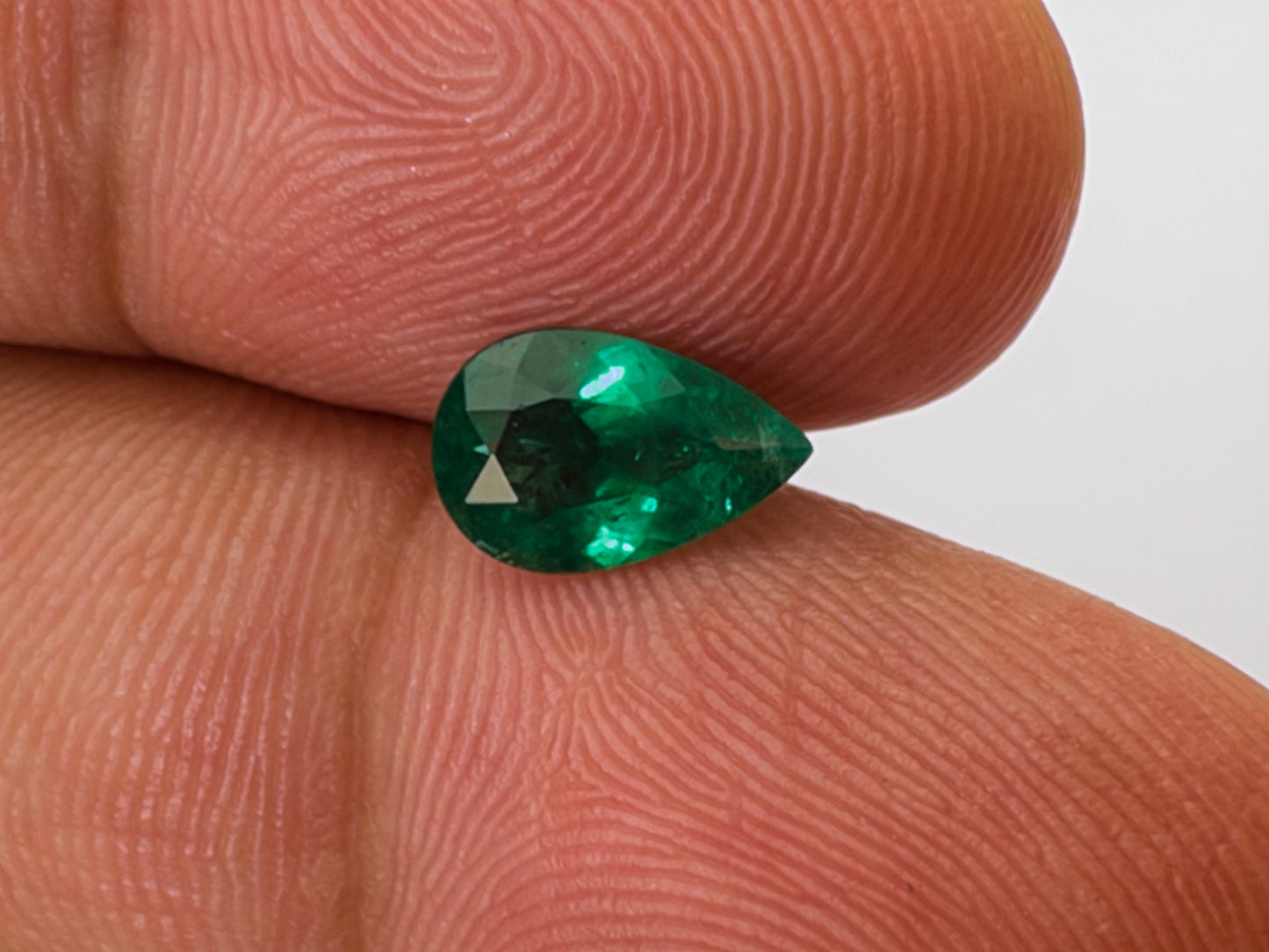 0.95ct Emerald 9x6mm - Final Price