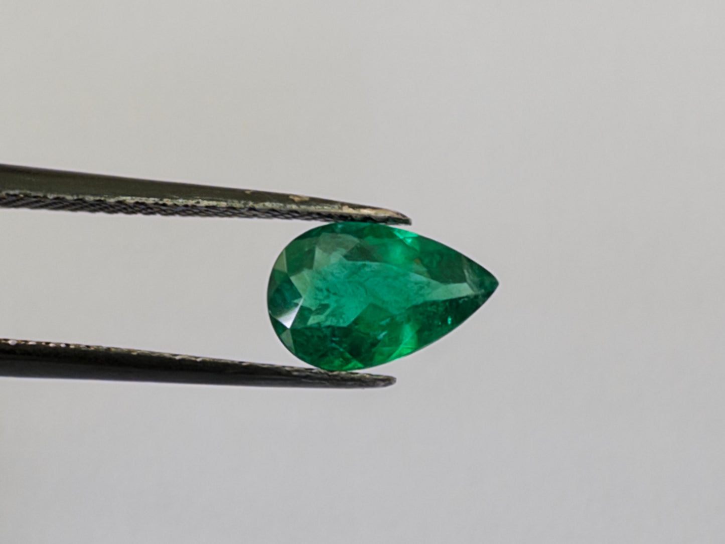 0.95ct Emerald 9x6mm - Final Price