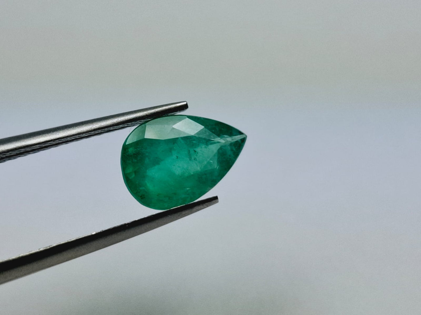 1.55ct Emerald 10x7mm