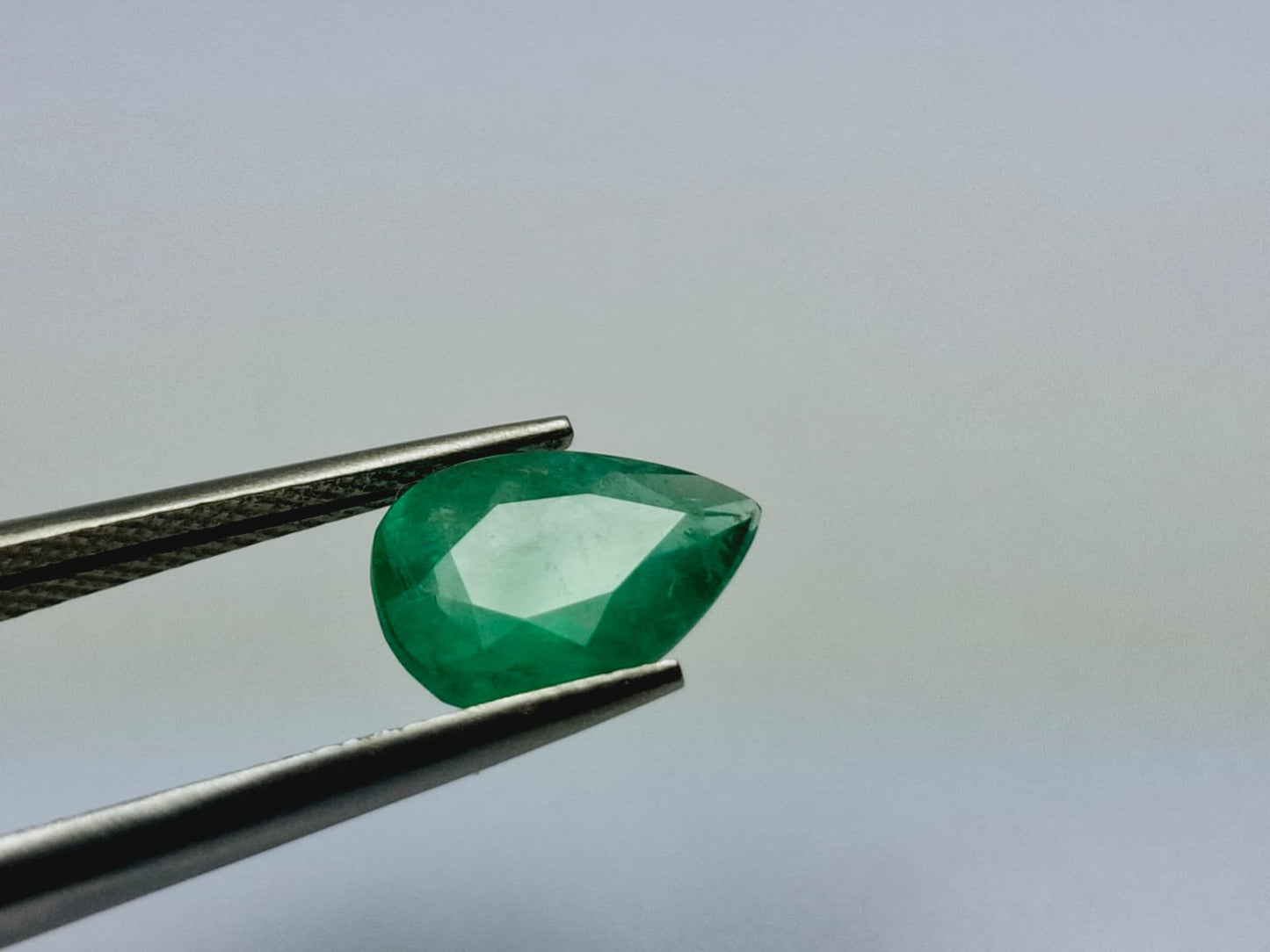 1.55ct Emerald 10x7mm