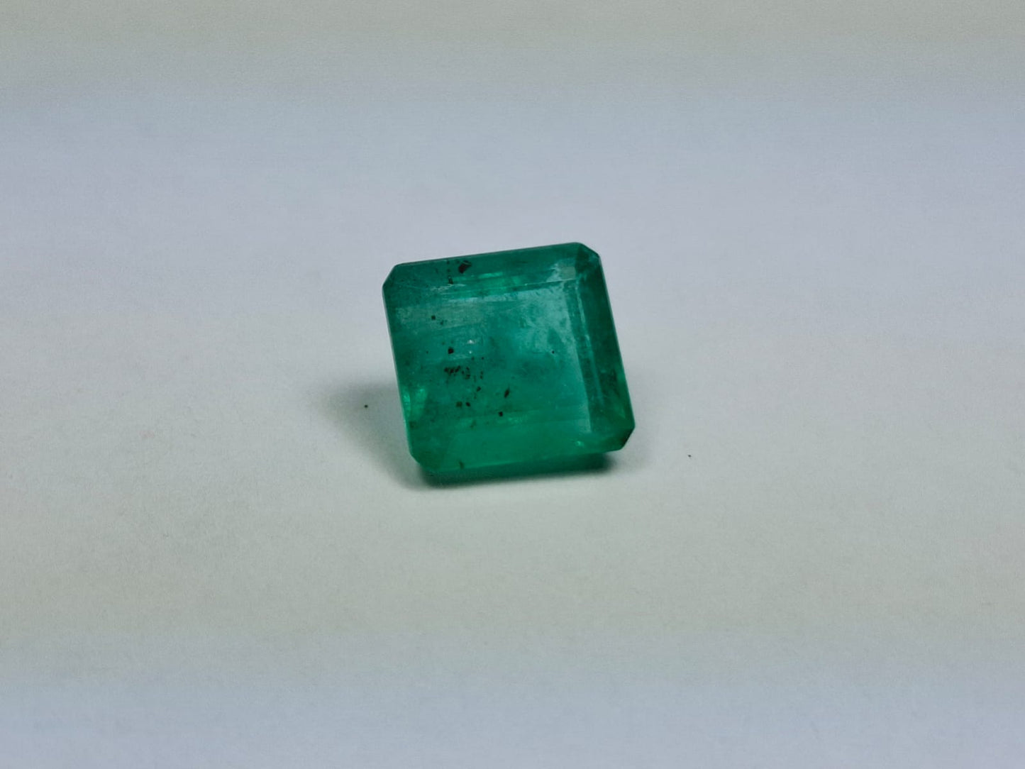 2.98ct Emerald 9mm