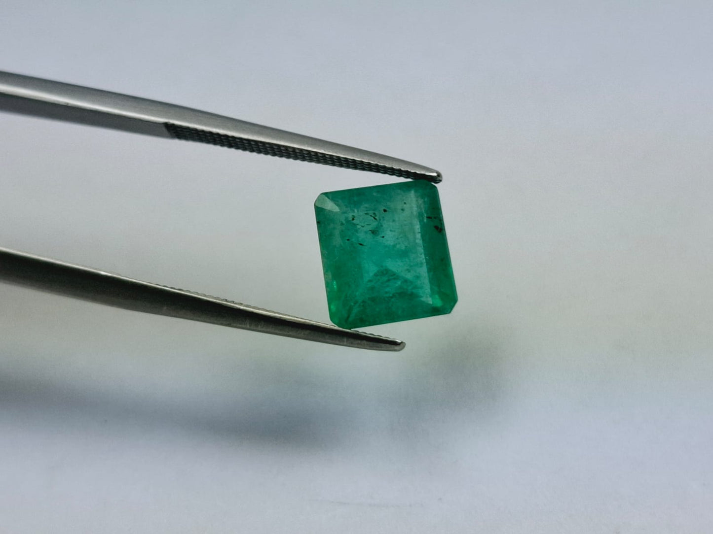 2.98ct Emerald 9mm