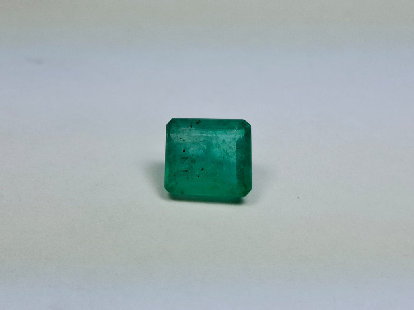 2.98ct Emerald 9mm