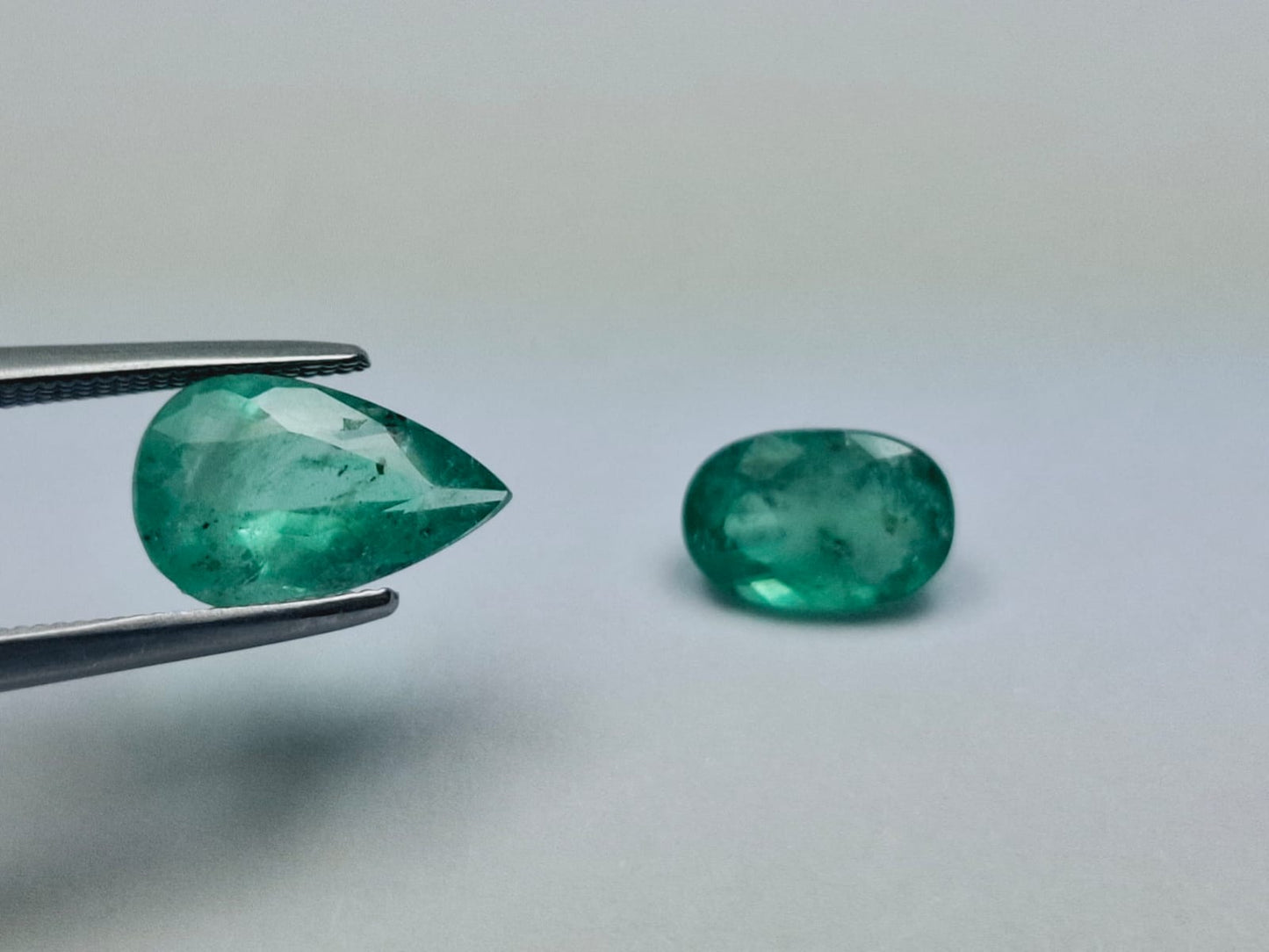 2.20ct Emerald 10x6mm 8x5mm